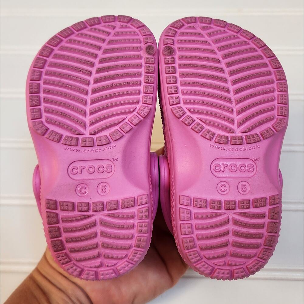 Crocs Kids Classic Pink Clogs Sandals Size 5 Infant/Toddler - Picture 10 of 10